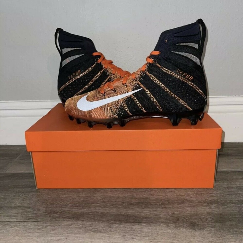 Nike Vapor Untouchable 3 Elite Football Cleat Black Orange AO3006-081 NEW IN BOX